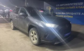 Toyota RAV4 2021 года за 9 000 000 тг. в Алматы фото 3