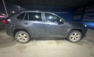 Toyota RAV4 2021 года за 9 000 000 тг. в Алматы фото 4