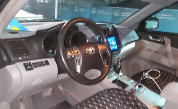 Toyota Highlander 2012 года за 10 500 000 тг. в Шымкент фото 5