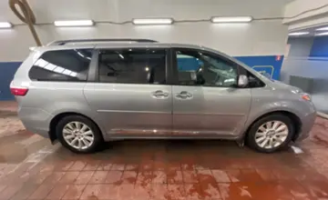Toyota Sienna 2017 года за 16 000 000 тг. в Астана фото 4