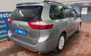 Toyota Sienna 2017 года за 16 000 000 тг. в Астана