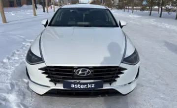 Hyundai Sonata 2020 года за 11 000 000 тг. в Астана фото 2