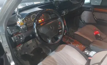 Mercedes-Benz E-Класс 1993 года за 1 800 000 тг. в Алматы фото 5