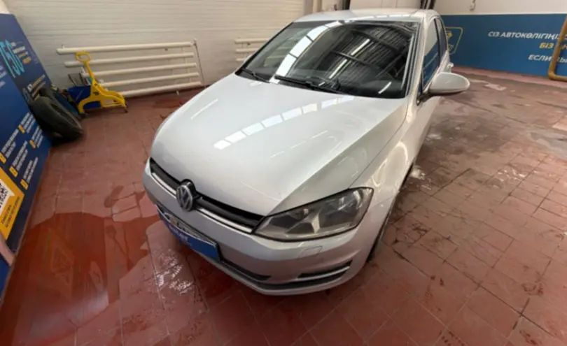 Volkswagen Golf 2014 года за 6 500 000 тг. в Астана