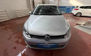 Volkswagen Golf 2014 года за 6 500 000 тг. в Астана фото 2