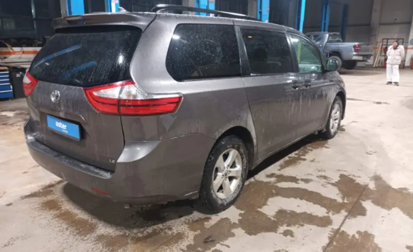 Toyota Sienna 2019 года за 16 000 000 тг. в Караганда фото 5
