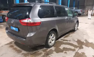 Toyota Sienna 2019 года за 16 000 000 тг. в Караганда