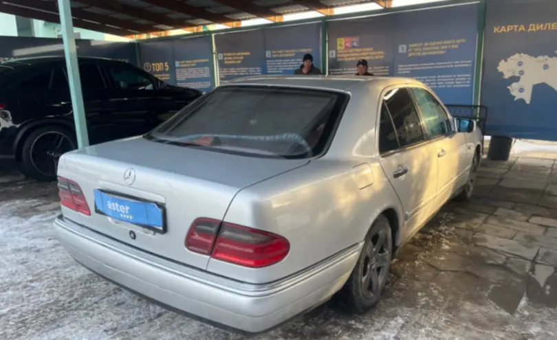 Mercedes-Benz E-Класс 1996 года за 3 000 000 тг. в Талдыкорган фото 5