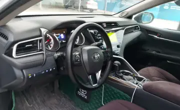 Toyota Camry 2018 года за 13 900 000 тг. в Шымкент фото 5