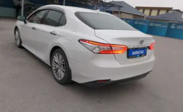Toyota Camry 2018 года за 13 900 000 тг. в Шымкент фото 4