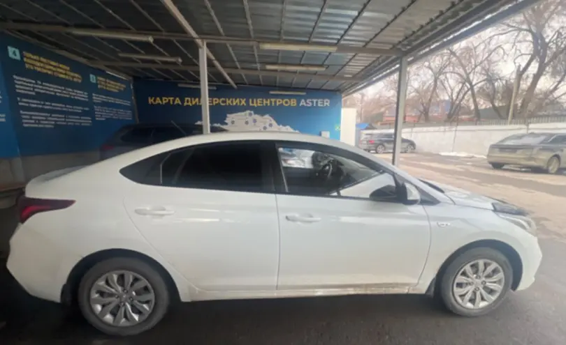 Hyundai Accent 2019 года за 7 500 000 тг. в Алматы фото 4