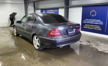 Mercedes-Benz C-Класс 2000 года за 3 500 000 тг. в Астана фото 4
