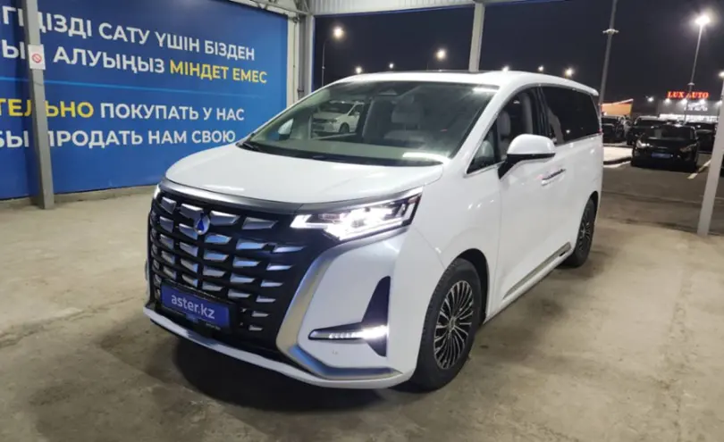 Denza D9 2023 года за 28 000 000 тг. в Алматы