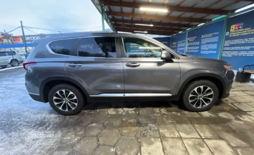 Hyundai Santa Fe 2020 года за 12 000 000 тг. в Талдыкорган фото 4