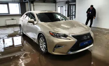 Lexus ES 2015 года за 14 800 000 тг. в Астана фото 2