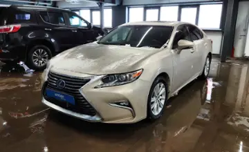 Lexus ES 2015 года за 14 800 000 тг. в Астана фото 1