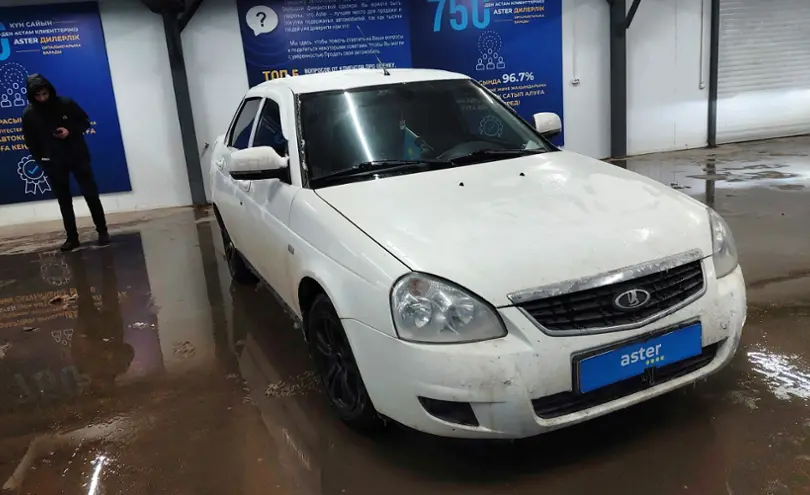 LADA (ВАЗ) Priora 2012 года за 1 800 000 тг. в Астана фото 2