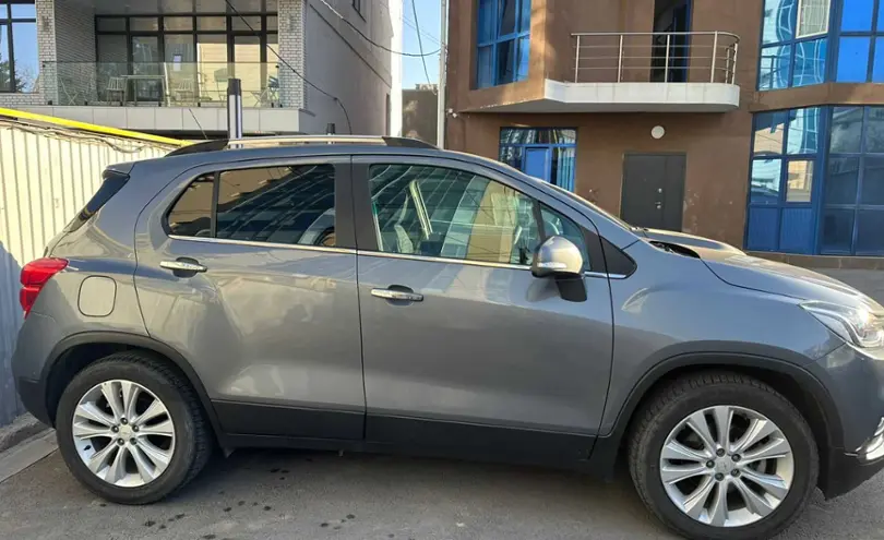 Chevrolet Tracker 2020 года за 6 400 000 тг. в Алматы фото 3