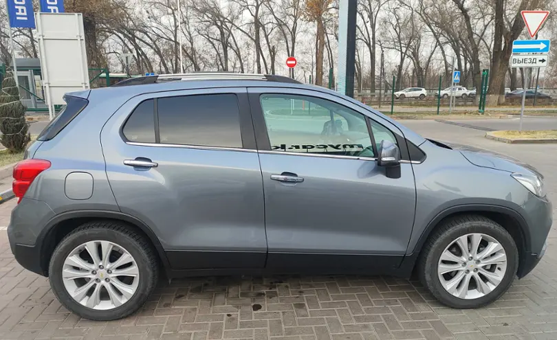 Chevrolet Tracker 2020 года за 6 400 000 тг. в Алматы фото 2