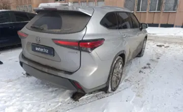 Toyota Highlander 2022 года за 27 000 000 тг. в Костанай