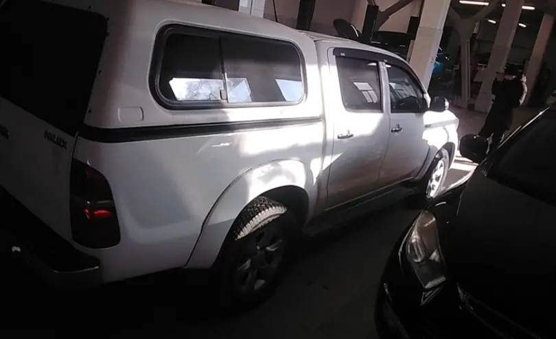 Toyota Hilux 2014 года за 12 000 000 тг. в Актобе фото 4