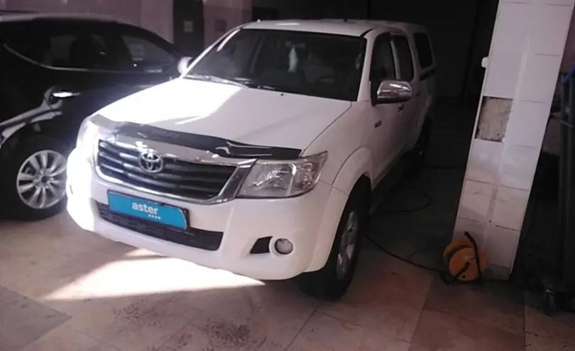 Toyota Hilux 2014 года за 12 000 000 тг. в Актобе