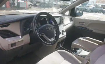 Toyota Sienna 2018 года за 14 000 000 тг. в Алматы фото 5