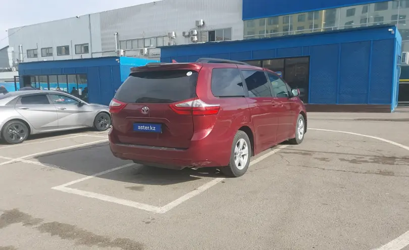 Toyota Sienna 2018 года за 14 000 000 тг. в Алматы фото 3