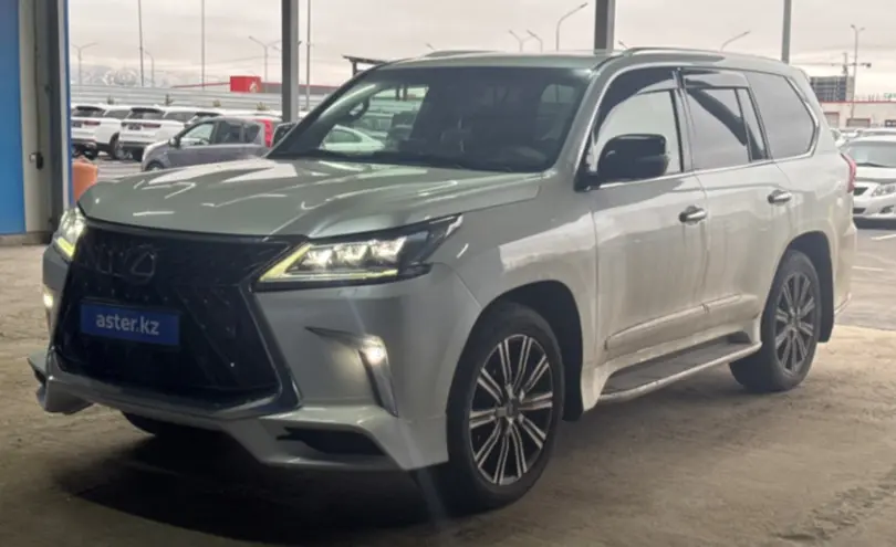 Lexus LX 2018 года за 35 000 000 тг. в Алматы
