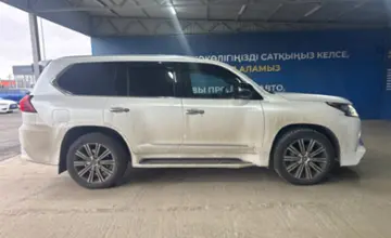 Lexus LX 2018 года за 35 000 000 тг. в Алматы фото 4