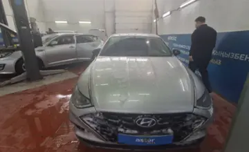 Hyundai Sonata 2021 года за 10 000 000 тг. в Астана фото 2