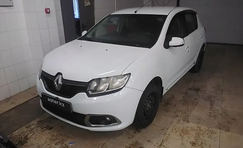 Renault Sandero 2015 года за 3 500 000 тг. в Актобе