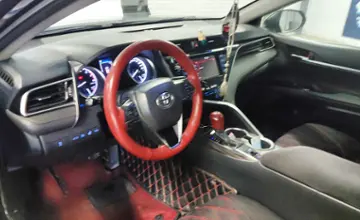 Toyota Camry 2018 года за 12 000 000 тг. в Астана фото 5