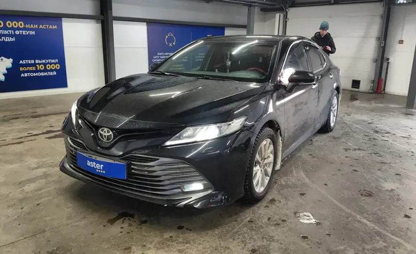 Toyota Camry 2018 года за 12 000 000 тг. в Астана