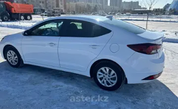 Hyundai Elantra 2020 года за 6 700 000 тг. в Астана