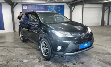 Toyota RAV4 2014 года за 11 000 000 тг. в Астана фото 2