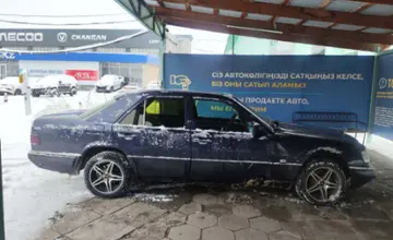 Mercedes-Benz W124 1992 года за 2 200 000 тг. в Талдыкорган фото 4