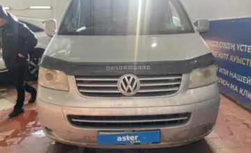 Volkswagen Multivan 2007 года за 7 500 000 тг. в Астана фото 2