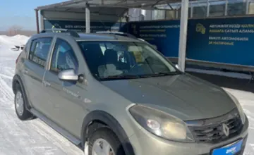 Renault Sandero 2013 года за 3 000 000 тг. в Караганда фото 3