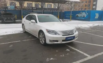 Lexus LS 2012 года за 12 000 000 тг. в Алматы фото 2