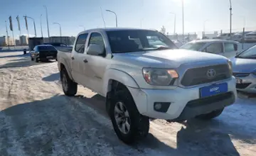 Toyota Tacoma 2012 года за 15 000 000 тг. в Астана фото 2
