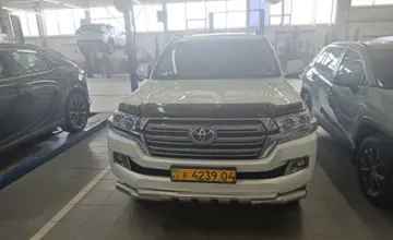 Toyota Land Cruiser 2017 года за 29 000 000 тг. в Актобе фото 2