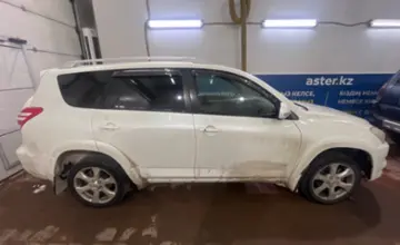 Toyota RAV4 2010 года за 7 700 000 тг. в Астана фото 4