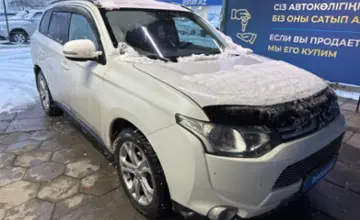 Mitsubishi Outlander 2013 года за 7 000 000 тг. в Талдыкорган фото 3