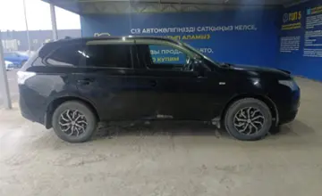 Mitsubishi Outlander 2014 года за 4 700 000 тг. в Алматы фото 4
