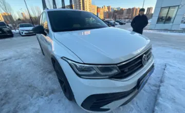 Volkswagen Tiguan 2021 года за 14 500 000 тг. в Астана фото 3