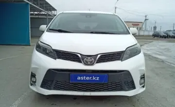 Toyota Sienna 2017 года за 16 000 000 тг. в Кызылорда фото 2