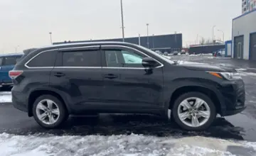 Toyota Highlander 2016 года за 14 000 000 тг. в Алматы фото 4