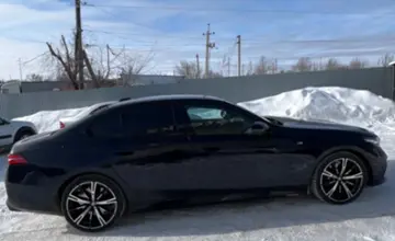 BMW 5 серии 2023 года за 28 000 000 тг. в Уральск фото 4