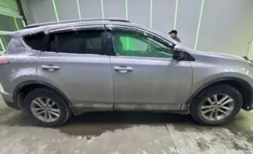 Toyota RAV4 2017 года за 10 500 000 тг. в Павлодар фото 4